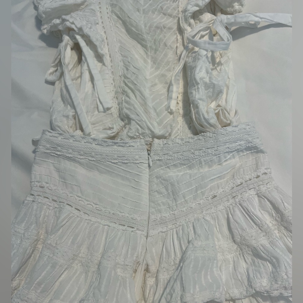 White set - Picture 3 of 4